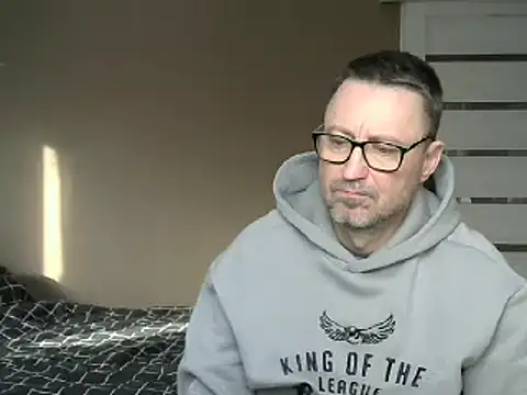 Snapshot of HarrySnake chatting on February 14, 2025, 10:49 am HarrySnake online show from February 14, 2025, 10:49 am