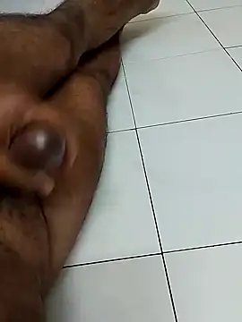 Snapshot of cenyon124 chatting on January 28, 2025, 9:08 am cenyon124 online show from January 28, 2025, 9:08 am