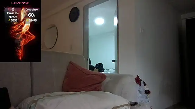 Snapshot of saramartinez1000 chatting on December 6, 2024, 9:24 pm saramartinez1000 online show from December 6, 2024, 9:24 pm