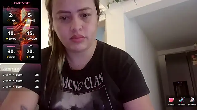 Snapshot of saramartinez1000 chatting on February 19, 2025, 5:49 pm saramartinez1000 online show from February 19, 2025, 5:49 pm