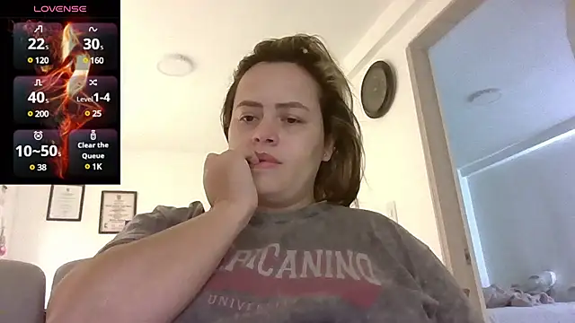 Snapshot of saramartinez1000 chatting on March 17, 2025, 6:21 pm saramartinez1000 online show from March 17, 2025, 6:21 pm