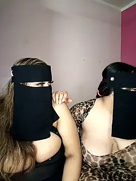 Snapshot of Meral1 chatting on October 30, 2025, 8:53 pm Meral1 online show from October 30, 2025, 8:53 pm