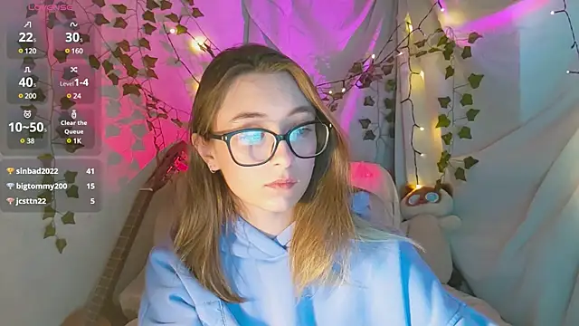 Snapshot of monlight__dana chatting on December 9, 2024, 12:40 pm monlight  dana online show from December 9, 2024, 12:40 pm