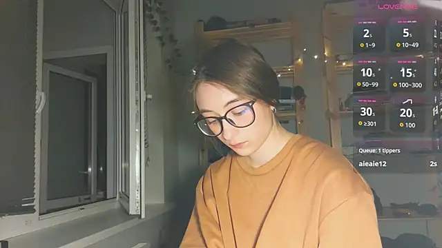 Snapshot of monlight__dana chatting on October 9, 2025, 10:41 pm monlight  dana online show from October 9, 2025, 10:41 pm