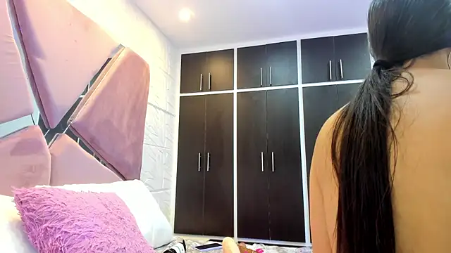 Snapshot of Charlotte_Ice1 chatting on December 20, 2024, 3:53 pm Charlotte Ice1 online show from December 20, 2024, 3:53 pm