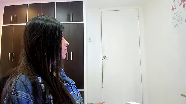Snapshot of Charlotte_Ice1 chatting on December 24, 2024, 3:58 pm Charlotte Ice1 online show from December 24, 2024, 3:58 pm