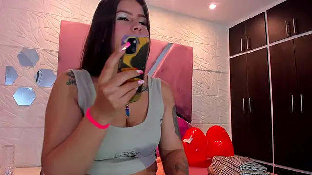 Snapshot of Charlotte_Ice1 chatting on February 20, 2025, 4:46 pm Charlotte Ice1 online show from February 20, 2025, 4:46 pm