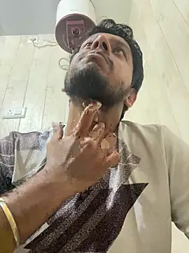 Snapshot of indianhotche chatting on October 9, 2025, 7:01 pm indianhotche online show from October 9, 2025, 7:01 pm