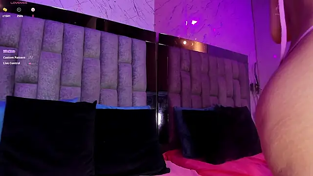 Snapshot of AshleyCampbell_ chatting on January 9, 2025, 7:10 am AshleyCampbell online show from January 9, 2025, 7:10 am