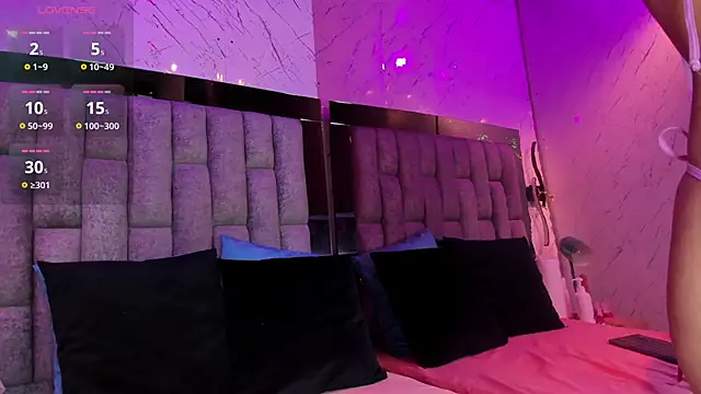 Snapshot of AshleyCampbell_ chatting on January 23, 2025, 5:13 am AshleyCampbell online show from January 23, 2025, 5:13 am