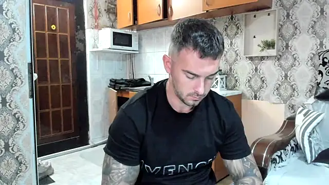 Snapshot of Jonmusclemaster chatting on September 14, 2025, 7:46 pm Jonmusclemaster online show from September 14, 2025, 7:46 pm