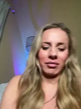 Snapshot of KillerKylie chatting on December 15, 2024, 4:51 am KillerKylie online show from December 15, 2024, 4:51 am