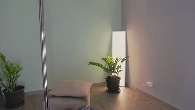 Snapshot of Angelbae- chatting on February 2, 2025, 1:30 pm Angelbae- online show from February 2, 2025, 1:30 pm