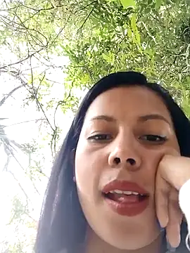 Snapshot of _andrea30 chatting on December 16, 2024, 8:05 pm  andrea30 online show from December 16, 2024, 8:05 pm
