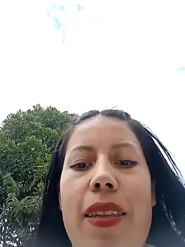 Snapshot of _andrea30 chatting on December 18, 2024, 6:46 pm  andrea30 online show from December 18, 2024, 6:46 pm