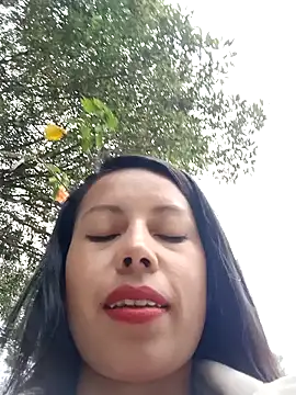 Snapshot of _andrea30 chatting on December 23, 2024, 2:07 pm  andrea30 online show from December 23, 2024, 2:07 pm