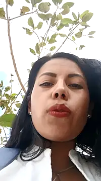 Snapshot of _andrea30 chatting on January 24, 2025, 12:20 pm  andrea30 online show from January 24, 2025, 12:20 pm
