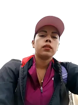 Snapshot of _andrea30 chatting on February 25, 2025, 12:24 pm  andrea30 online show from February 25, 2025, 12:24 pm