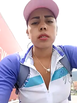 Snapshot of _andrea30 chatting on March 6, 2025, 3:45 pm  andrea30 online show from March 6, 2025, 3:45 pm