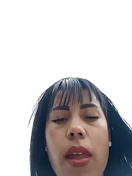 Snapshot of _andrea30 chatting on March 7, 2025, 12:56 pm  andrea30 online show from March 7, 2025, 12:56 pm