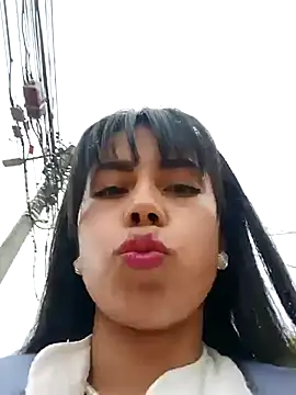 Snapshot of _andrea30 chatting on March 17, 2025, 12:25 pm  andrea30 online show from March 17, 2025, 12:25 pm