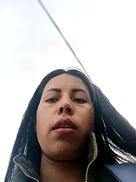 Snapshot of _andrea30 chatting on September 15, 2025, 11:43 am  andrea30 online show from September 15, 2025, 11:43 am
