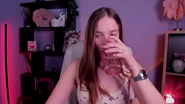 Snapshot of kenzie_x chatting on December 31, 2024, 10:26 am kenzie x online show from December 31, 2024, 10:26 am