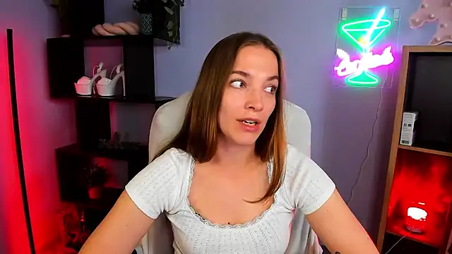 Snapshot of kenzie_x chatting on September 9, 2025, 6:35 am kenzie x online show from September 9, 2025, 6:35 am