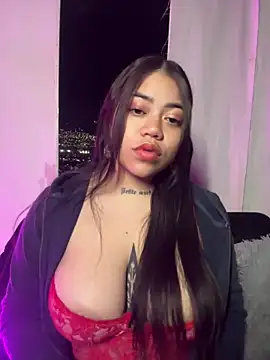 Snapshot of aliensexy chatting on January 24, 2025, 2:39 am aliensexy online show from January 24, 2025, 2:39 am