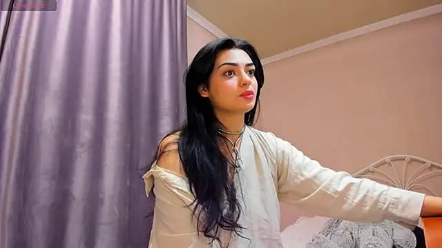 Snapshot of _cleopattra_ chatting on December 6, 2024, 5:00 pm cleopattra online show from December 6, 2024, 5:00 pm