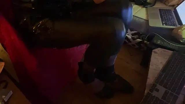 alexheels boots online show from October 26, 2025, 12:49 am