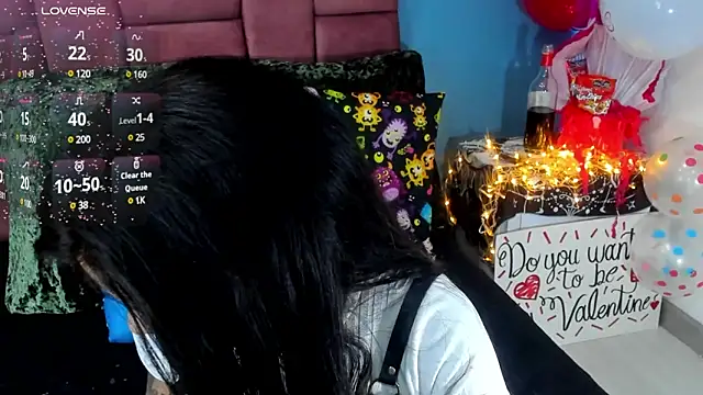Snapshot of NinaInk chatting on February 15, 2025, 5:17 pm NinaInk online show from February 15, 2025, 5:17 pm