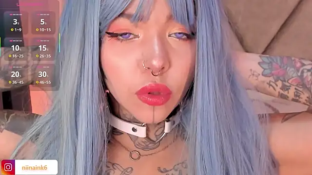 Snapshot of NinaInk chatting on October 14, 2025, 1:01 pm NinaInk online show from October 14, 2025, 1:01 pm