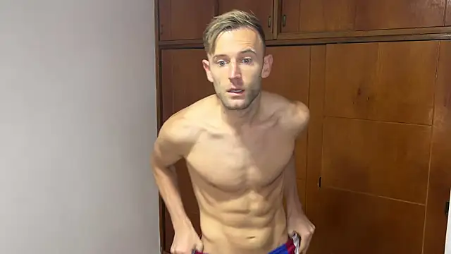 Snapshot of aquilesmade chatting on December 15, 2024, 3:42 pm aquilesmade online show from December 15, 2024, 3:42 pm