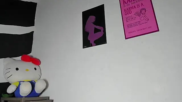 Snapshot of Lilith_Zen chatting on November 16, 2025, 1:33 am Lilith Zen online show from November 16, 2025, 1:33 am