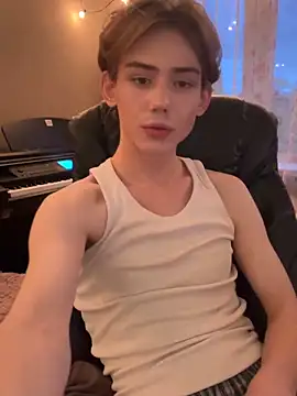 Snapshot of Ohnosashaa chatting on October 13, 2025, 3:01 pm Ohnosashaa online show from October 13, 2025, 3:01 pm