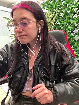 Snapshot of Isabella_21x chatting on December 30, 2024, 12:31 pm Isabella 21x online show from December 30, 2024, 12:31 pm