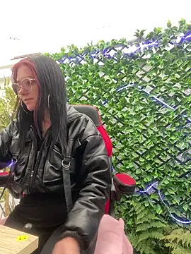 Snapshot of Isabella_21x chatting on January 20, 2025, 12:49 pm Isabella 21x online show from January 20, 2025, 12:49 pm