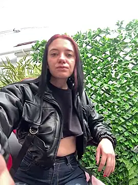 Snapshot of Isabella_21x chatting on January 23, 2025, 12:52 pm Isabella 21x online show from January 23, 2025, 12:52 pm