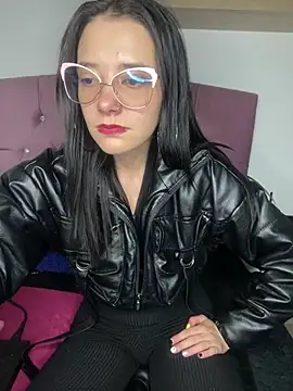 Snapshot of Isabella_21x chatting on March 18, 2025, 4:48 pm Isabella 21x online show from March 18, 2025, 4:48 pm