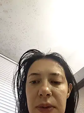 Snapshot of Isabella_21x chatting on September 24, 2025, 11:35 am Isabella 21x online show from September 24, 2025, 11:35 am