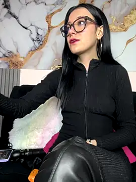 Snapshot of Isabella_21x chatting on October 3, 2025, 12:46 pm Isabella 21x online show from October 3, 2025, 12:46 pm