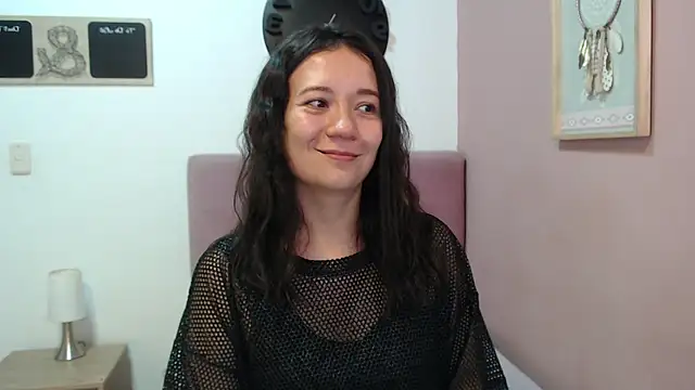 Snapshot of lanna_1878 chatting on March 5, 2025, 4:24 pm lanna 1878 online show from March 5, 2025, 4:24 pm