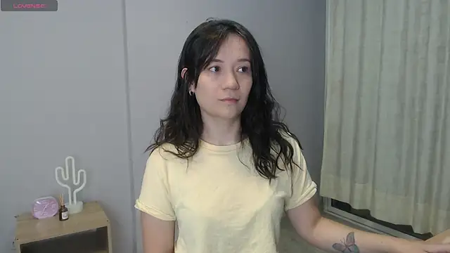 Snapshot of lanna_1878 chatting on September 15, 2025, 1:22 pm lanna 1878 online show from September 15, 2025, 1:22 pm