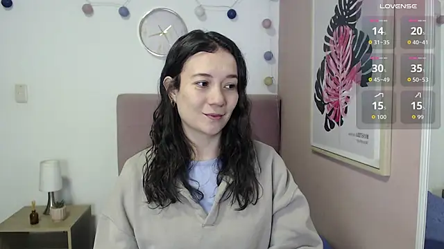 Snapshot of lanna_1878 chatting on October 27, 2025, 1:37 pm lanna 1878 online show from October 27, 2025, 1:37 pm