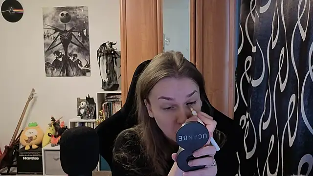 Snapshot of stellablondy chatting on October 11, 2025, 2:04 pm stellablondy online show from October 11, 2025, 2:04 pm