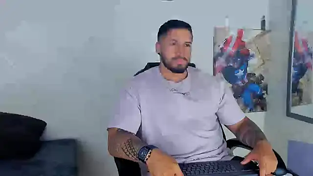 Snapshot of Cristian_Walker chatting on January 24, 2025, 2:51 pm Cristian Walker online show from January 24, 2025, 2:51 pm