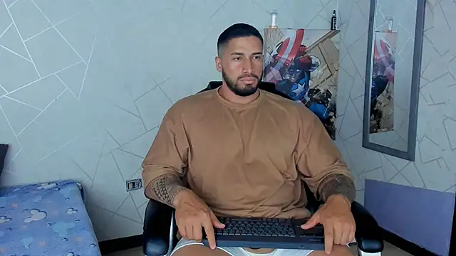 Snapshot of Cristian_Walker chatting on February 11, 2025, 3:08 pm Cristian Walker online show from February 11, 2025, 3:08 pm