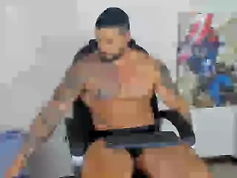 Snapshot of Cristian_Walker chatting on March 4, 2025, 12:33 pm Cristian Walker online show from March 4, 2025, 12:33 pm