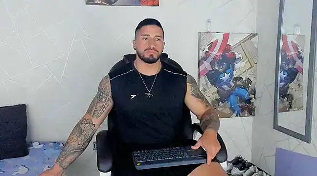 Snapshot of Cristian_Walker chatting on March 14, 2025, 2:52 pm Cristian Walker online show from March 14, 2025, 2:52 pm